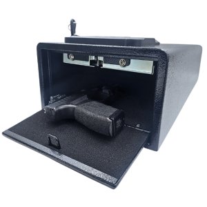 כספת עם אקדח